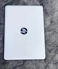 HP EliteBook 840 G3 Core i5 | 8GB RAM | 256GB SSD | 14" Non-Touch Laptop