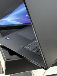 π» HP OmniBook Ultra Flip 14" x360 β Intel Core Ultra 7 | 16GB RAM | 1TB SSD | Touchscreen | Stylus Pen